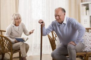 Starší lidé jsou vystaveni riziku onemocnění kloubů